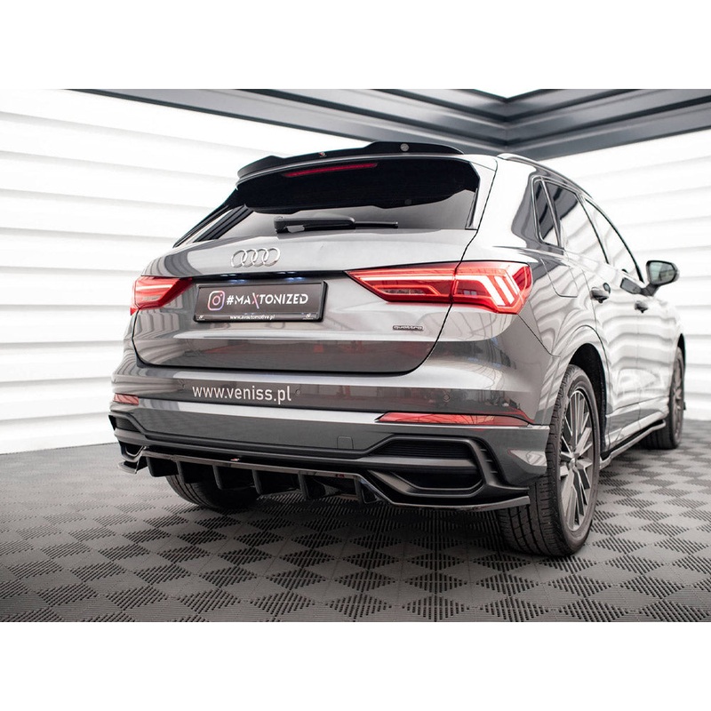 Maxton Design – CENTRAL REAR SPLITTER (VERTICAL BARS) AUDI Q3 S-LINE F3