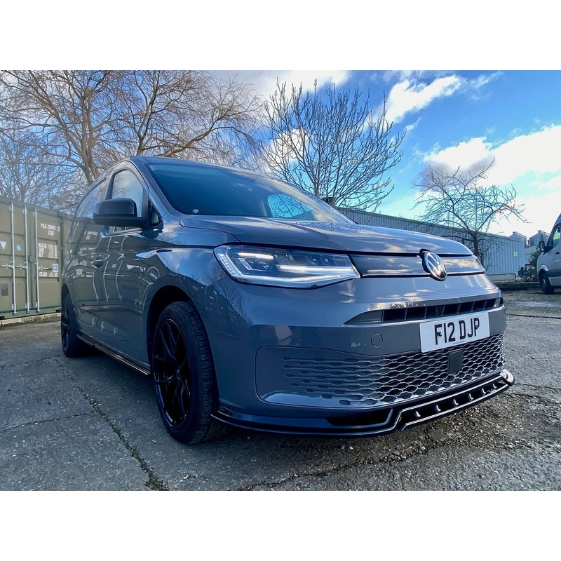 Triple R Composites – Volkswagen Caddy MK5 – Side Skirt Splitters