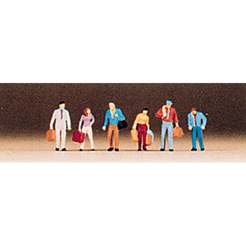 Preiser Passengers Walking pkg(6)    (590-79018)