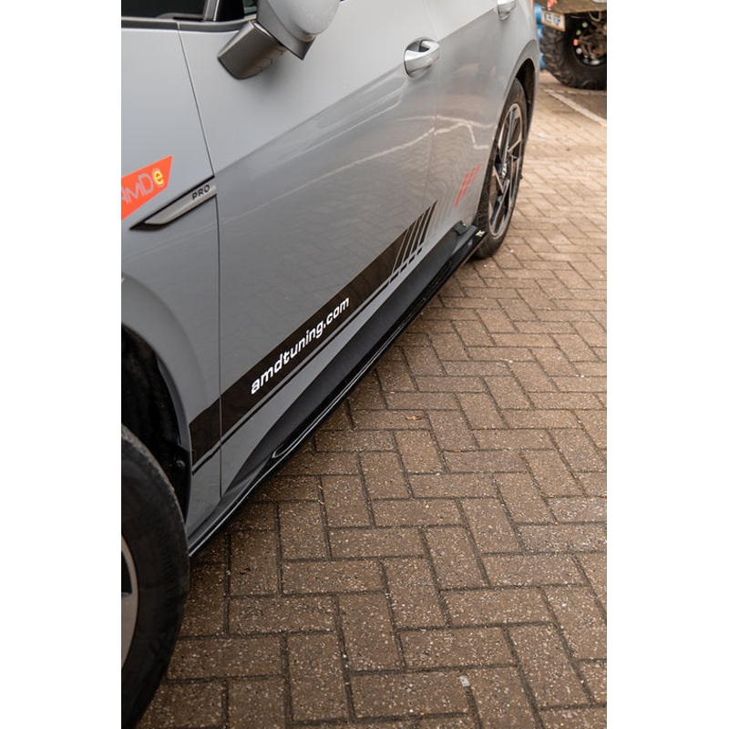 Triple R Composites – Volkswagen ID3 – Side Skirts