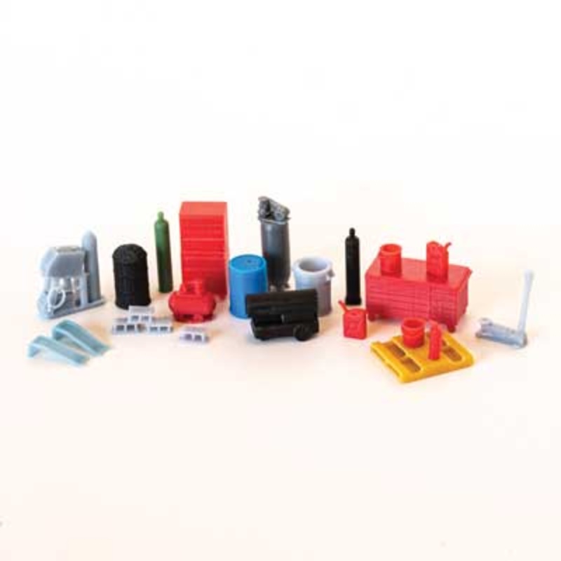 All Scale Minatures Garage Interior Details Set — Unpainted, 25 Pieces   (179-871949)