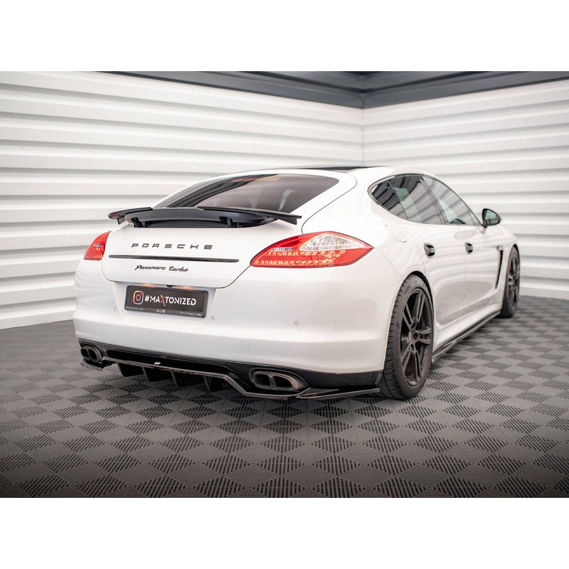 Maxton Design – CENTRAL REAR SPLITTER (VERTICAL BARS) PORSCHE PANAMERA TURBO 970