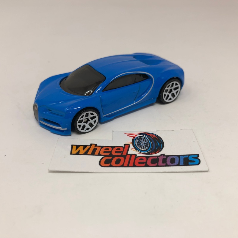’16 Bugatti Chiron * Blue * Hot Wheels 1:64 scale Diecast Loose