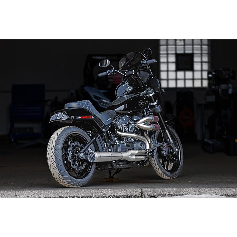 2-into-1 Grand Prix Exhaust – Stainless Steel with Black End Cap. Fits Softail 2018up Non-240 Rear Tyre Models.
